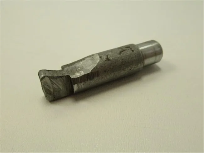 Bolzen TU 3008/V