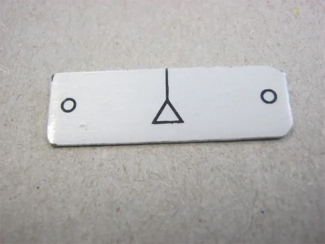 Label D 320 TU 2807