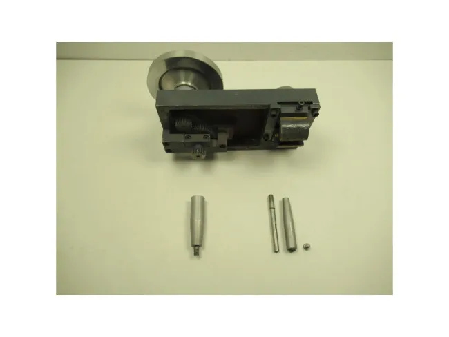 < komplett > / RAL7011