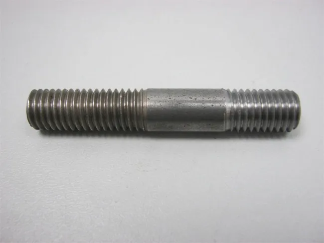 Stehbolzen M 10