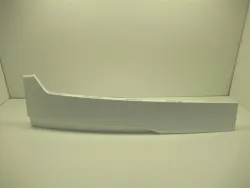 Linke Seite / RAL9016