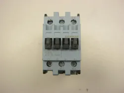 Schütz 3TS33 / 24V DC