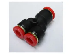 Y-Steckverbindung 1x8/2x6